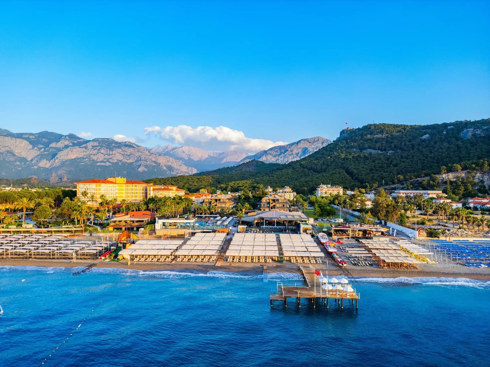 Sailor's Beach Club