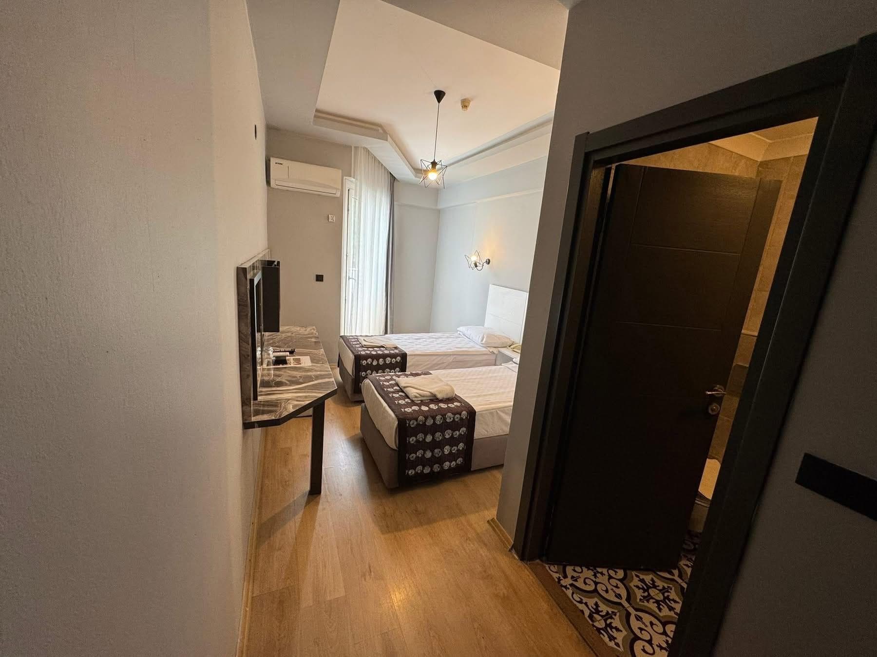 Aslan City Hotel 5