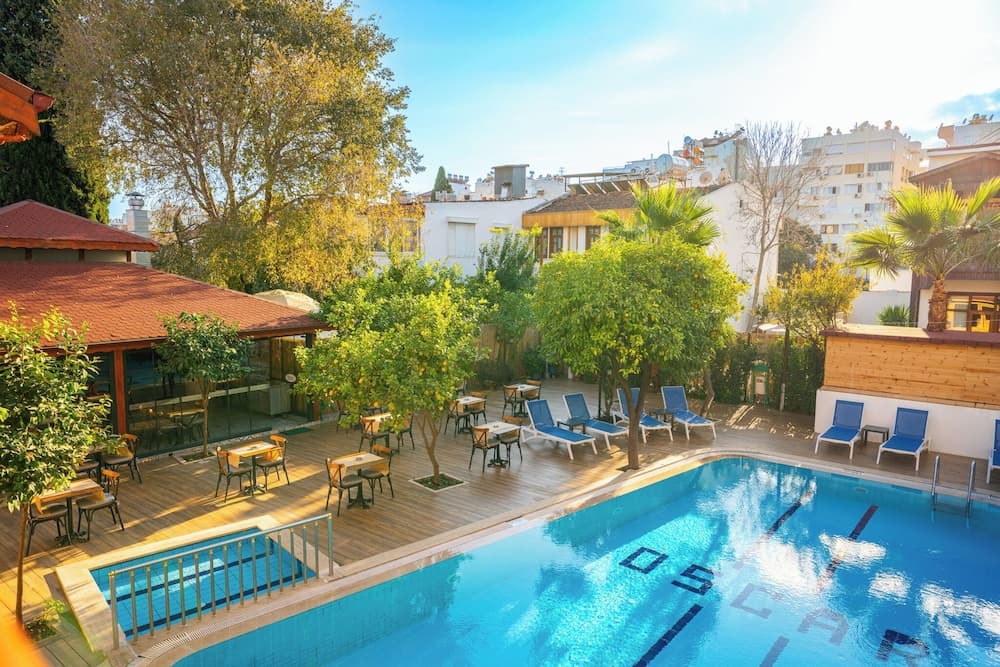 Oscar Garden Hotel