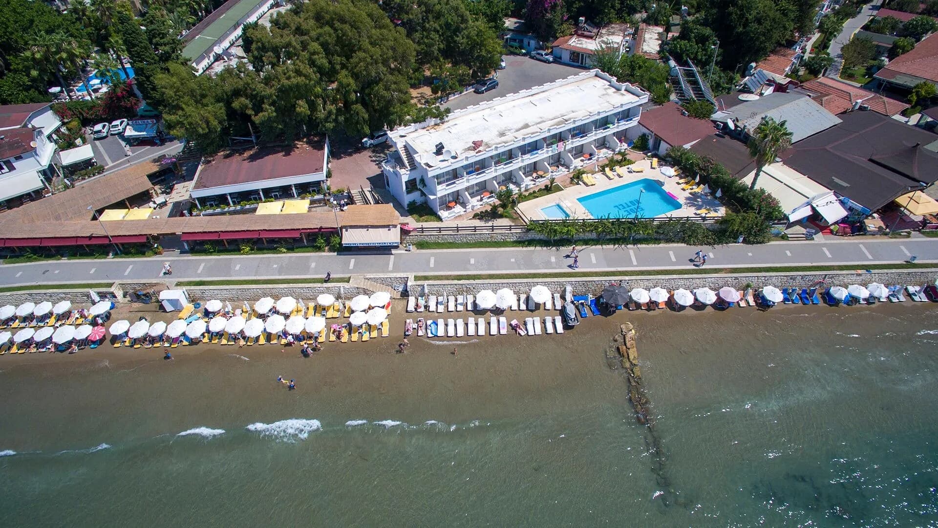 Side Beach Club