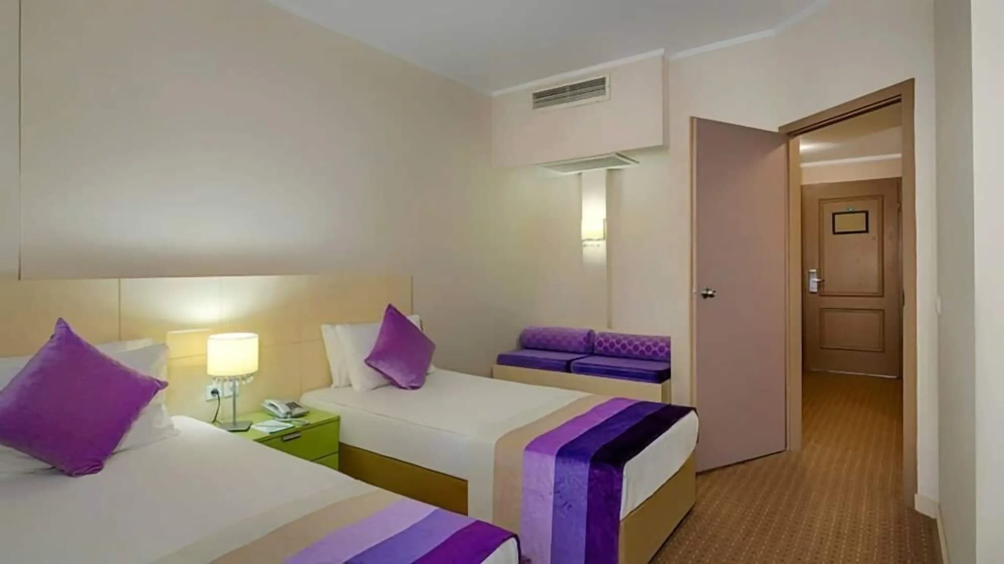 Green Max Hotel