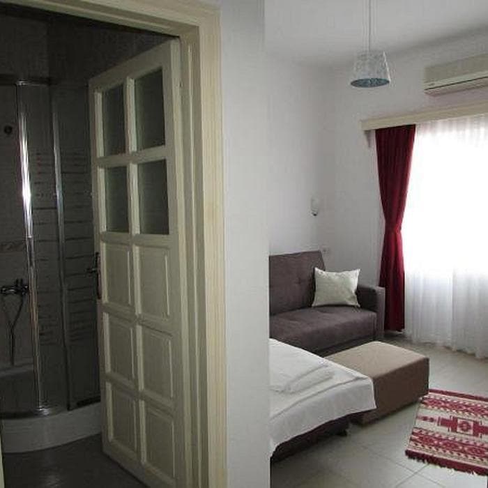 Cavus Hotel & Apart