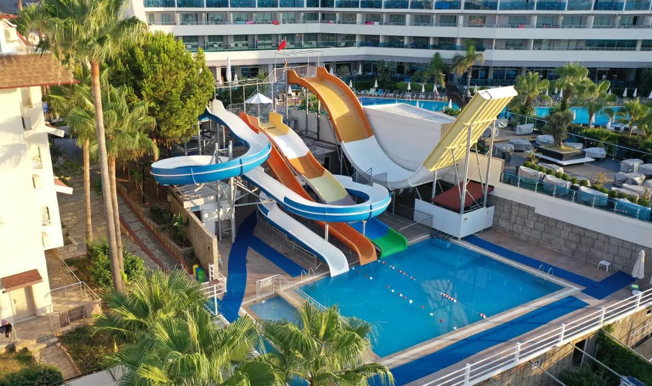 EOS Beach Resort 3