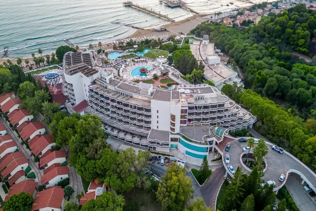 Sunrise Queen Luxury Resort & SPA