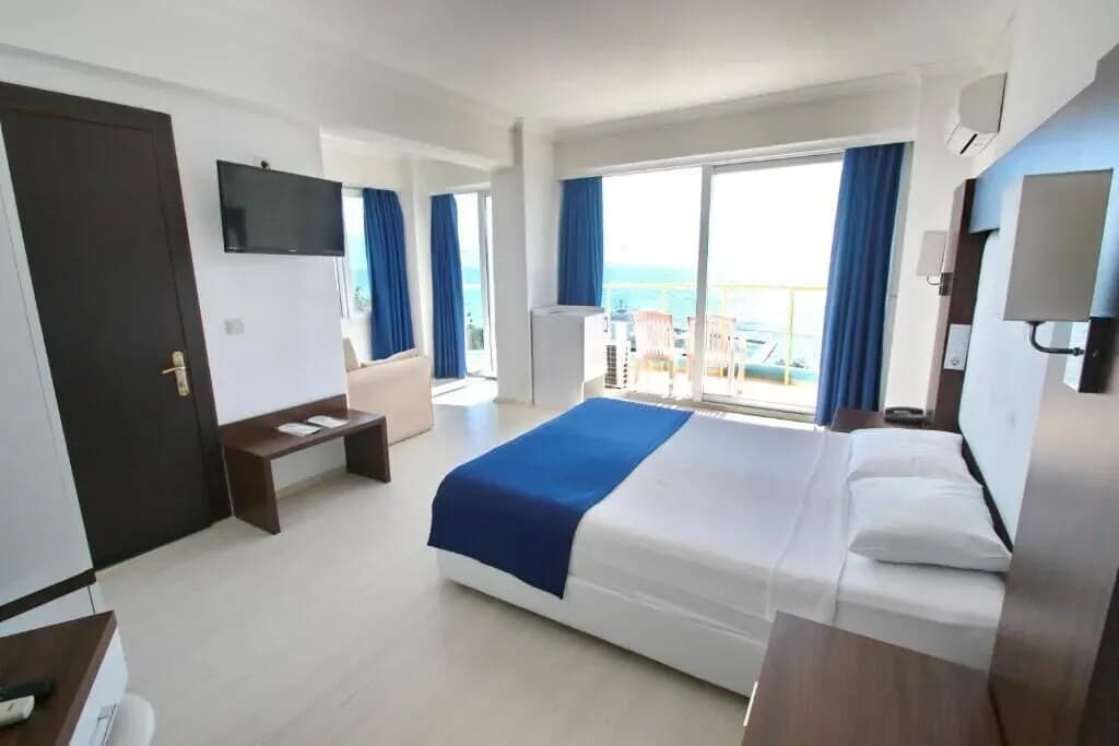 Jura Hotels Ada Beach