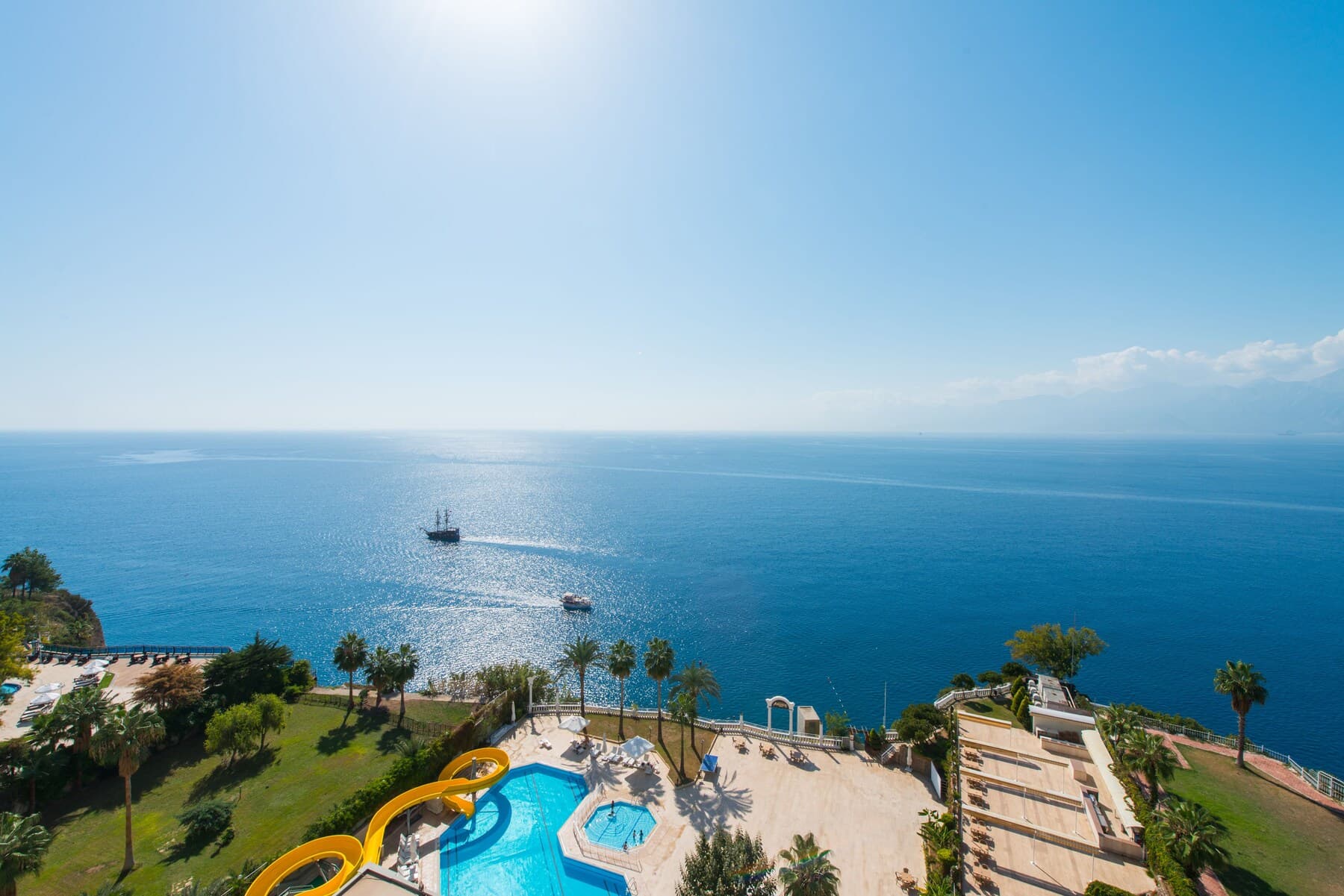 Adonis Hotel 3