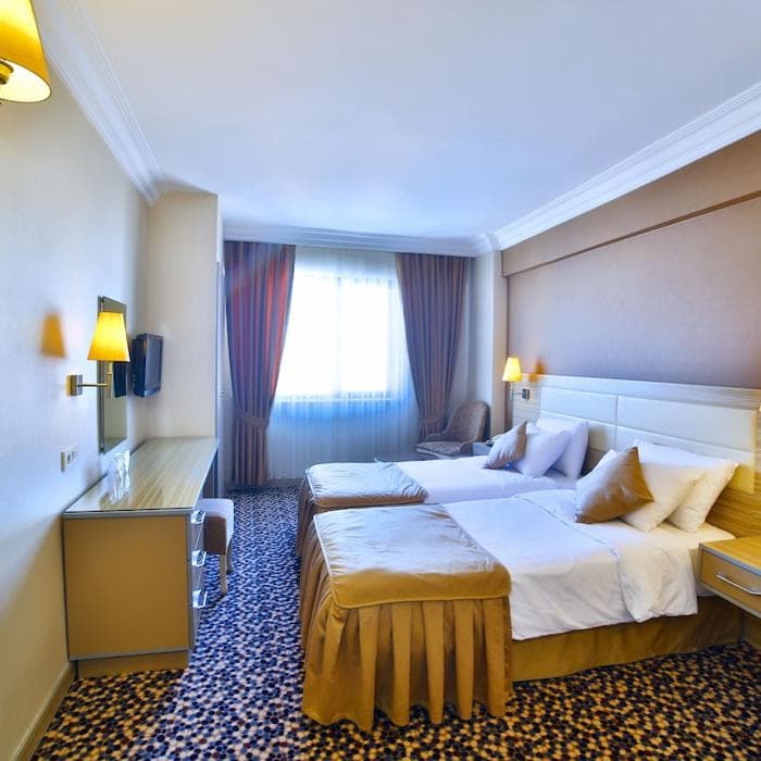 Grand Emin Hotel