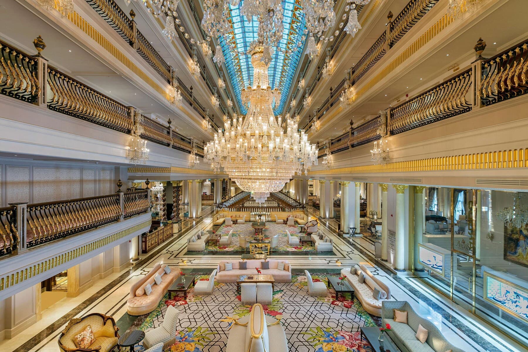 On Hotel 5