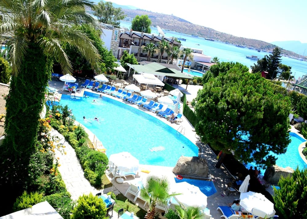 Bodrum Royal Palm Beach Hotel