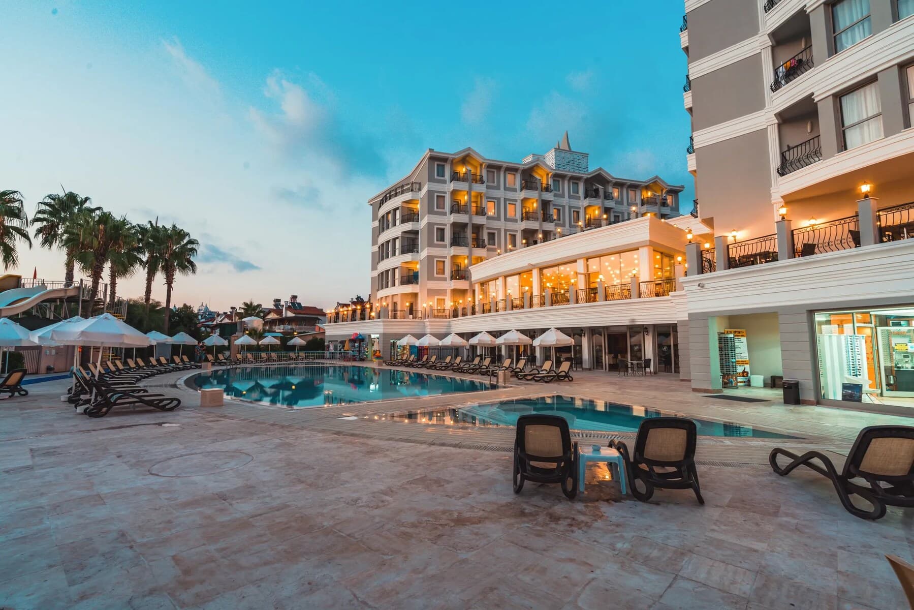 Royal Atlantis Beach