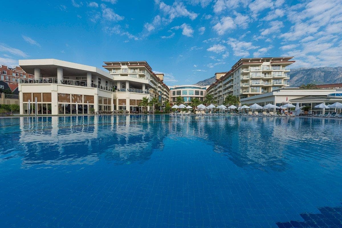 Akra Kemer 4