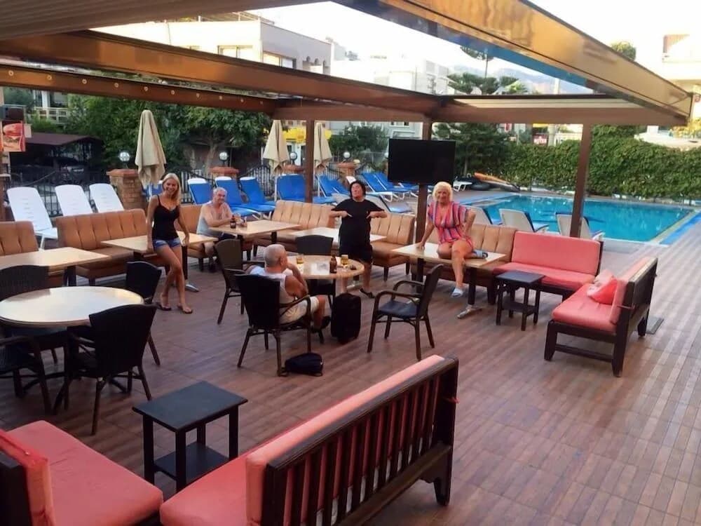Sinem Hotel