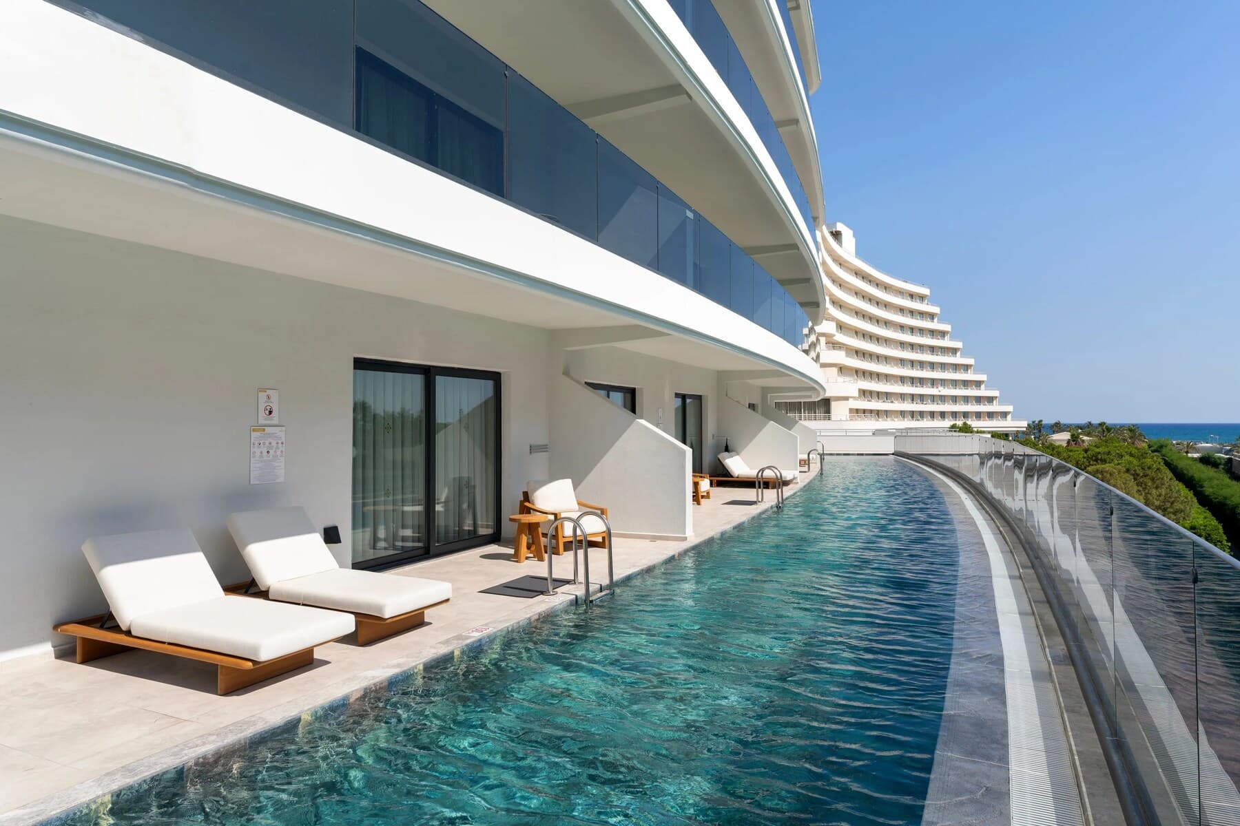 Miracle Resort