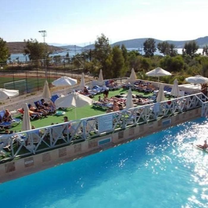 Smart Stay Beach Hotel