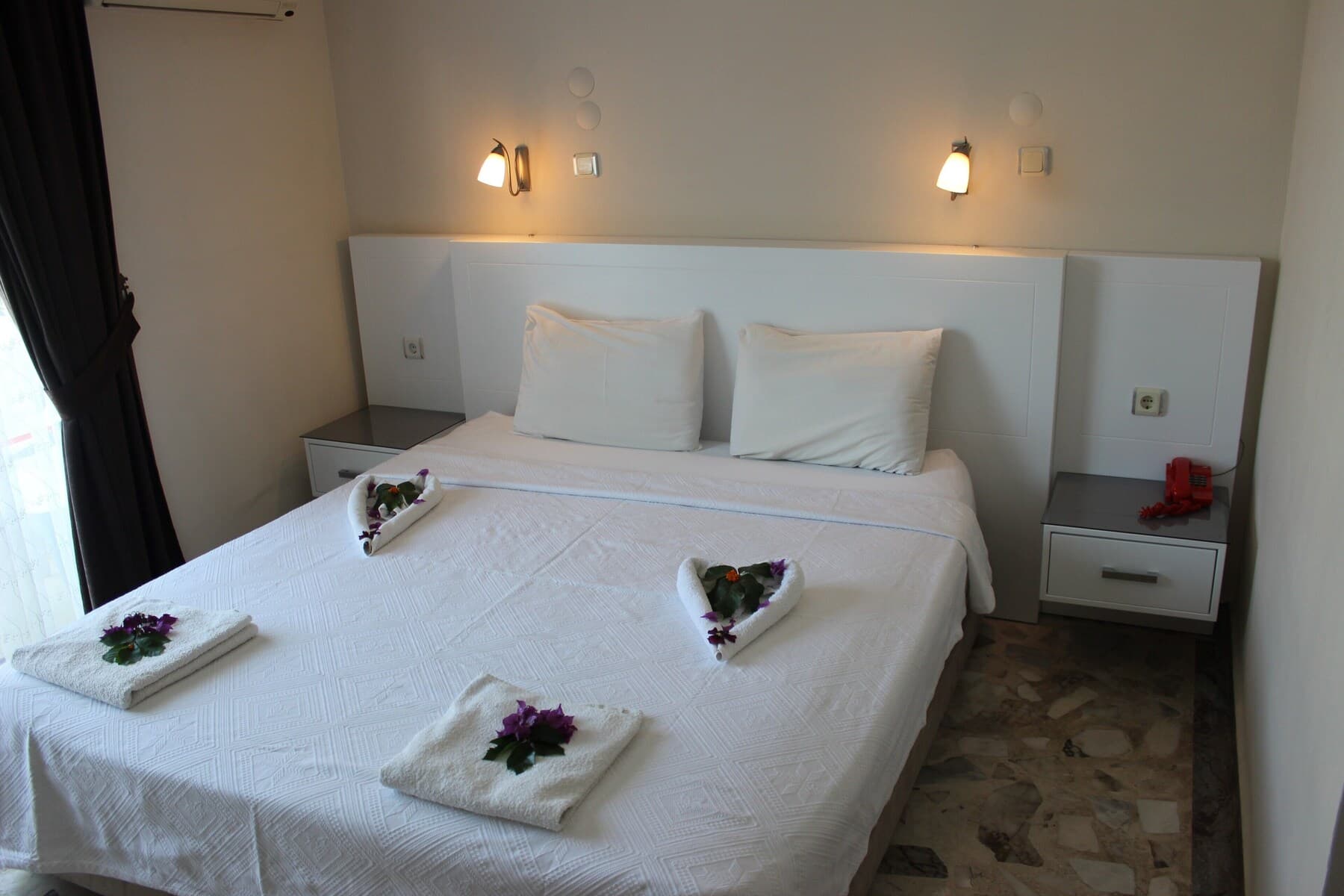 Kelebek Otel