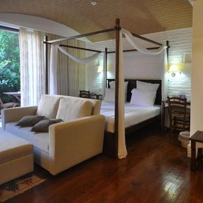 El Vino Hotels & Suites