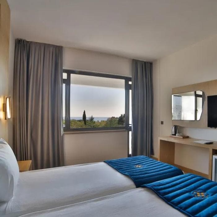 Lago Hotel 4