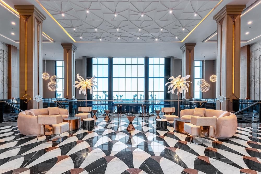 Lago Hotel 5