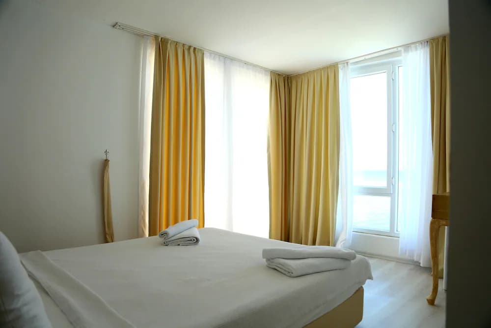 Viking Beach Hotel & Spa 2