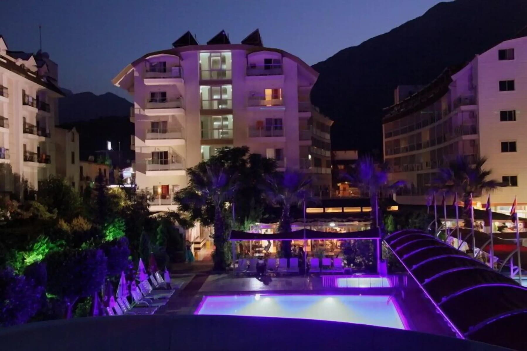 Lims Bona Dea Beach Hotel