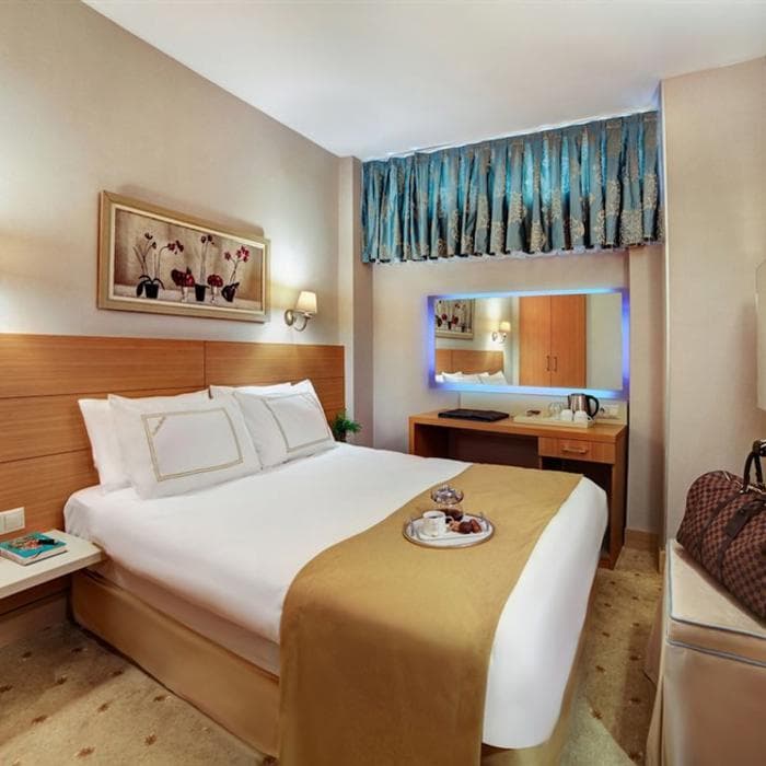 Almina Hotel