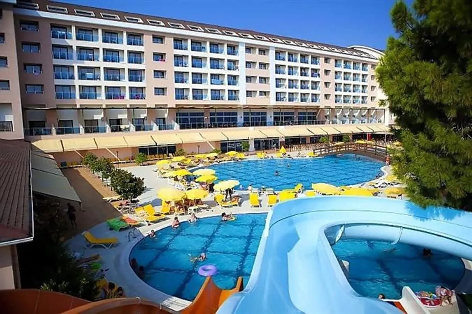 Casa Fora Beach Resort
