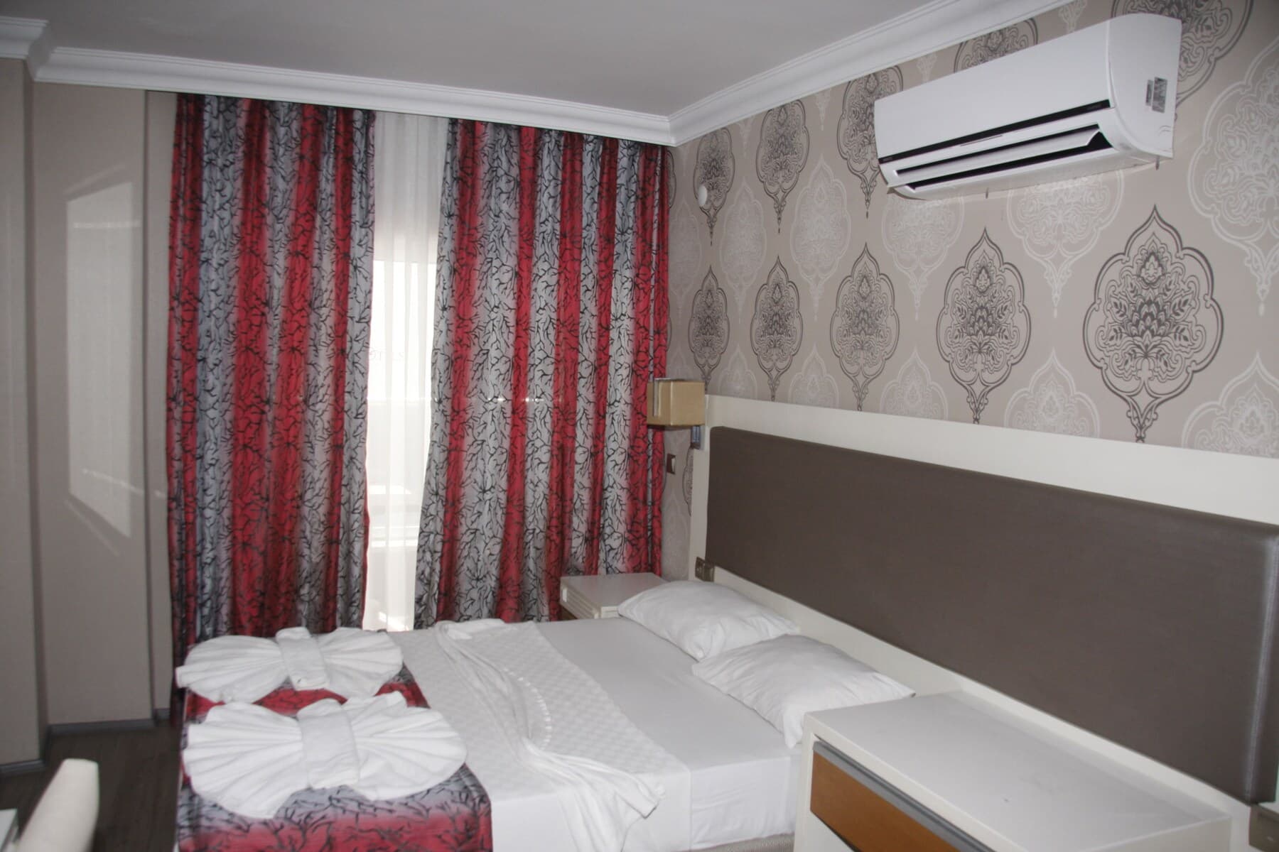 Point Beach Hotel 3