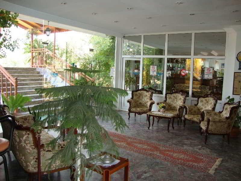 Side Spring Hotel 4