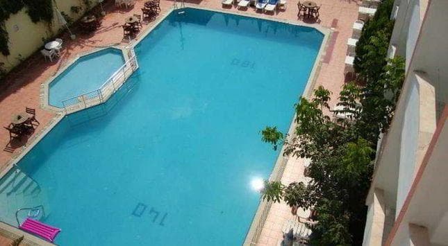Side Spring Hotel 5