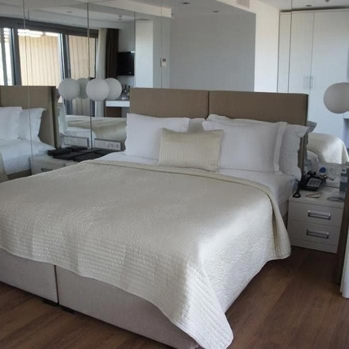 7800 Çeşme Residences & Hotel