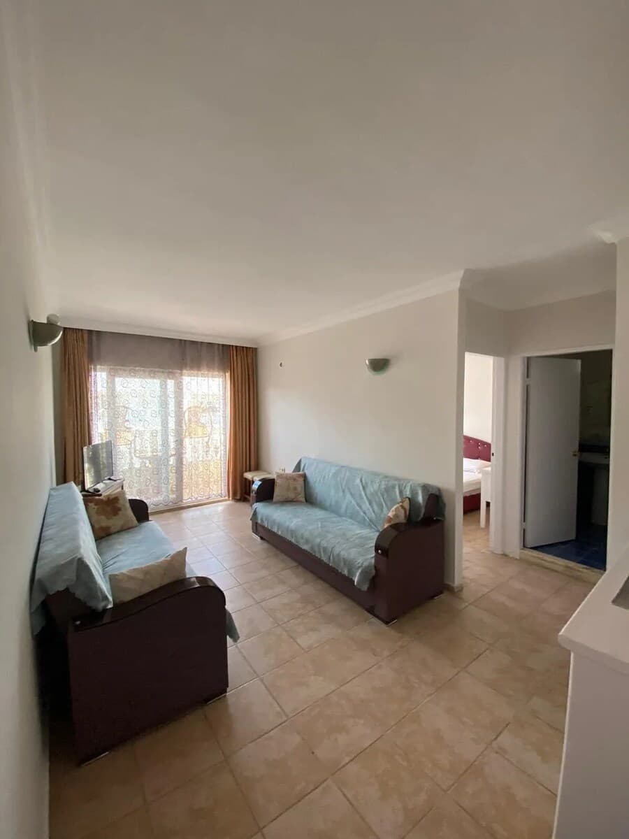 Basil's Apart Hotel