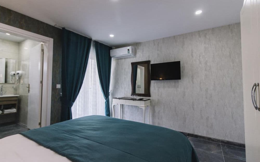 Melrose House Hotel