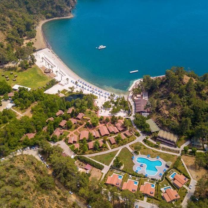 The Bay Beach Club