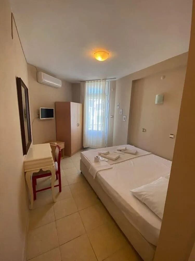 Otel Nese