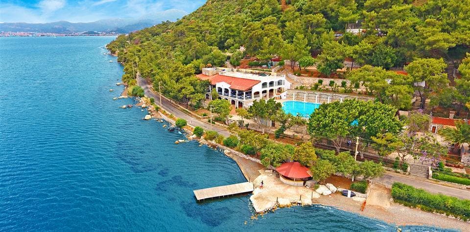 Club BellaMare Beach