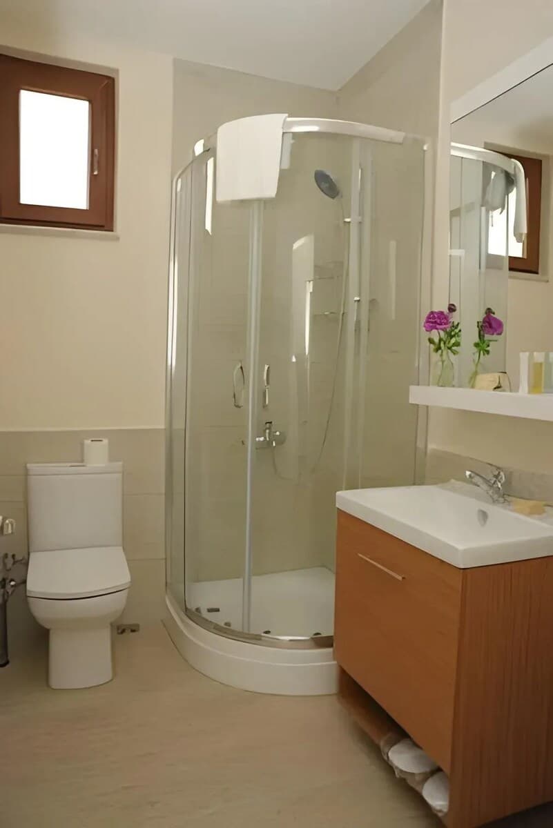 Three Apples Suites and Hotel