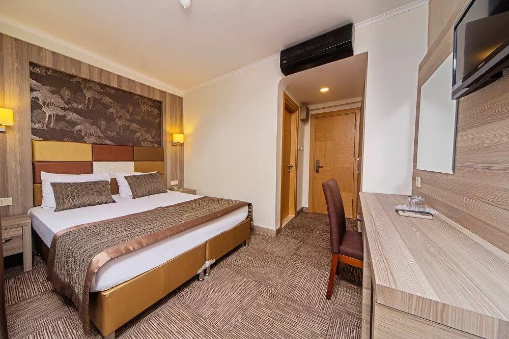 Pera Arya Hotel