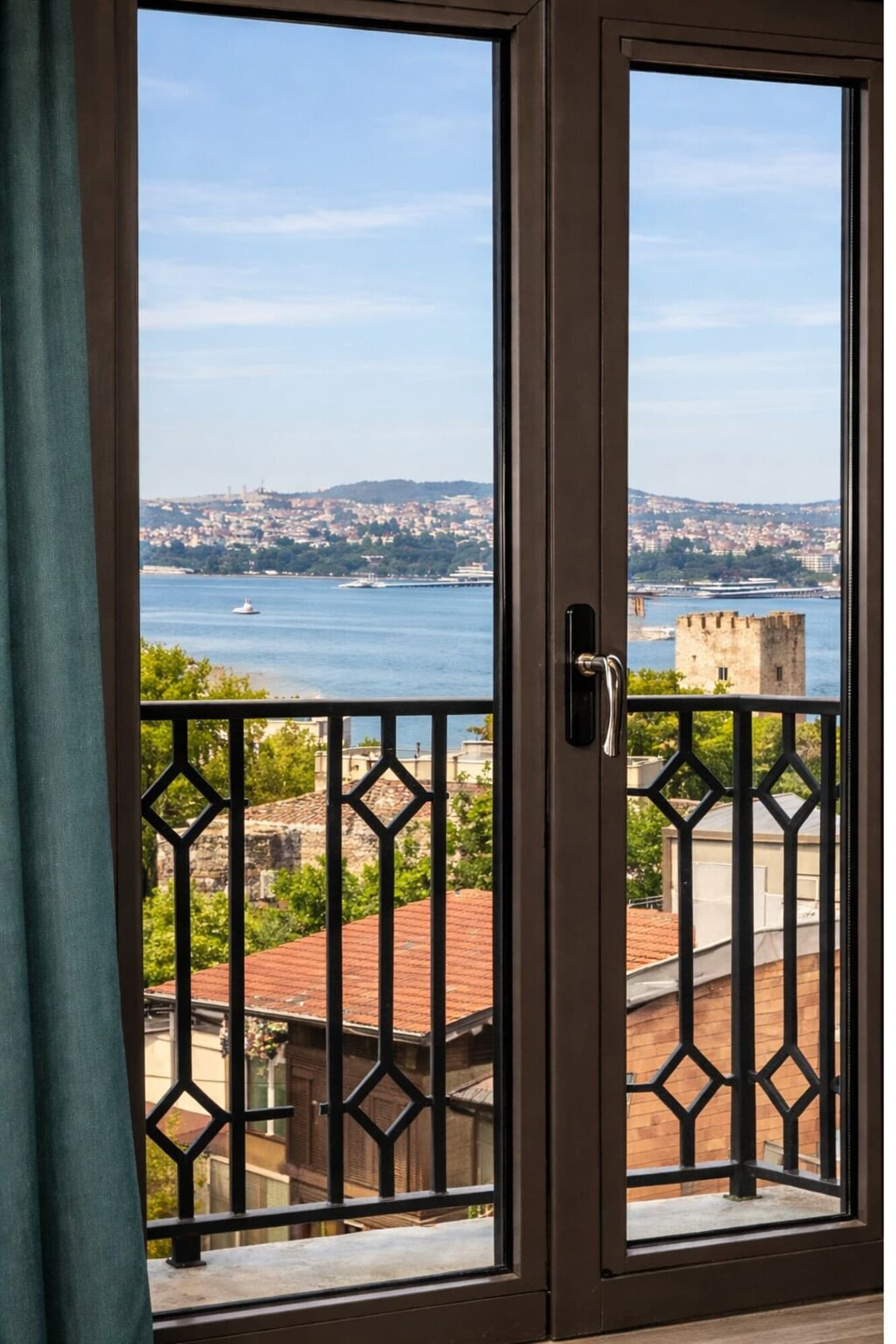 Azade Suites