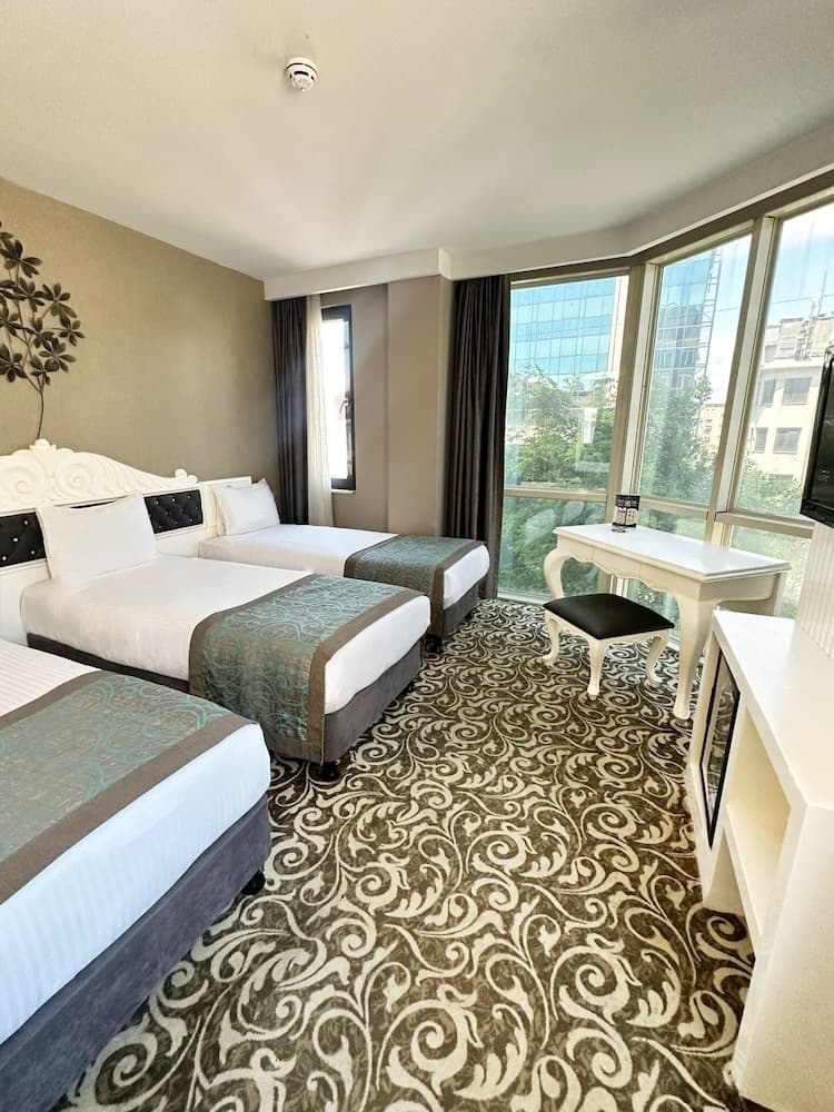 Taksim Line Hotel