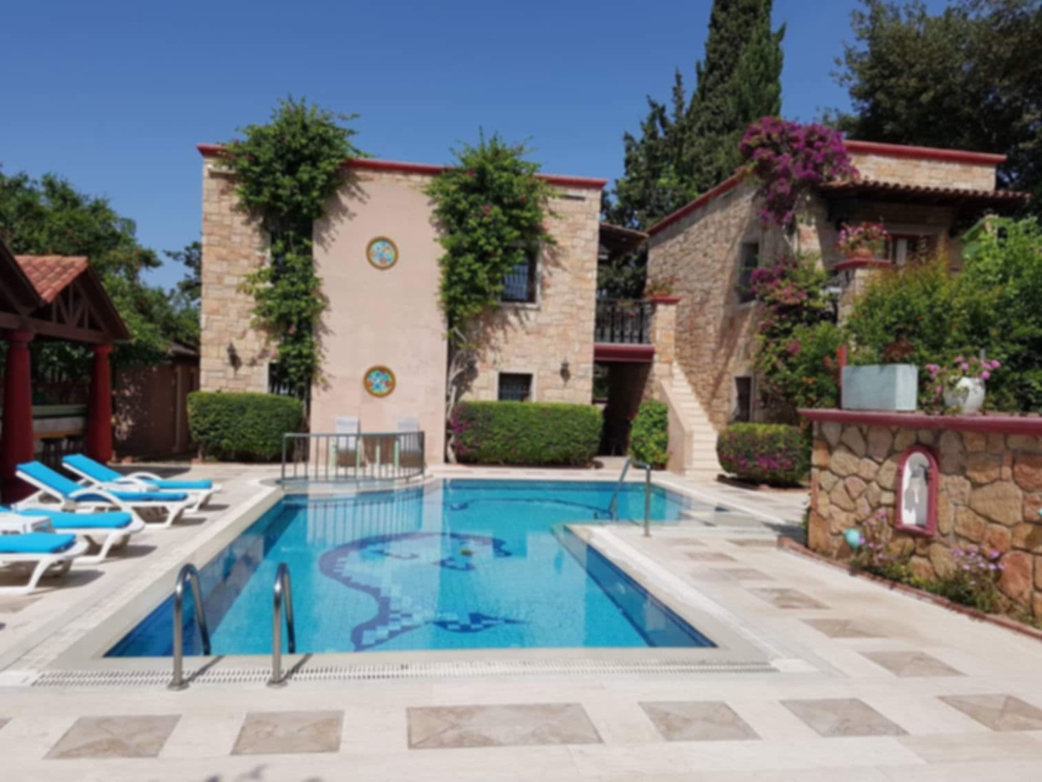 Pinarhan Studio Hotel