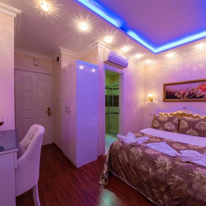 Charm Hotel