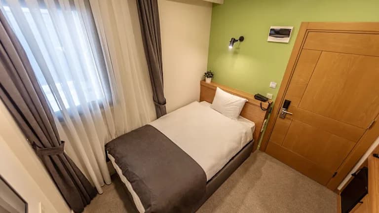 Rand Guesthouse Hotel