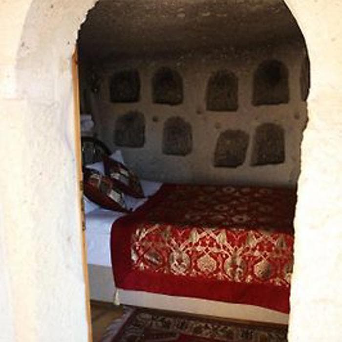 Elif Star Cave