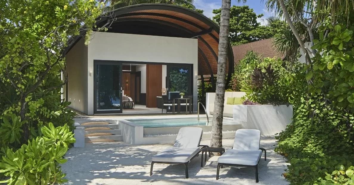 The Westin Maldives Miriandhoo Resort 2