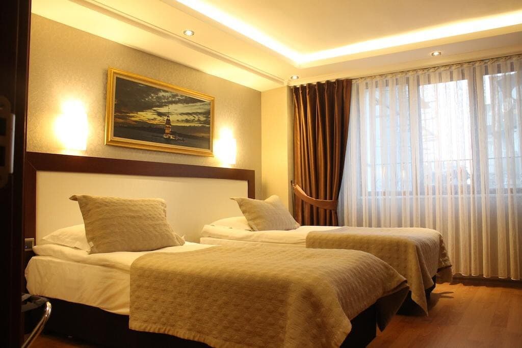 Regency World Suite Hotel
