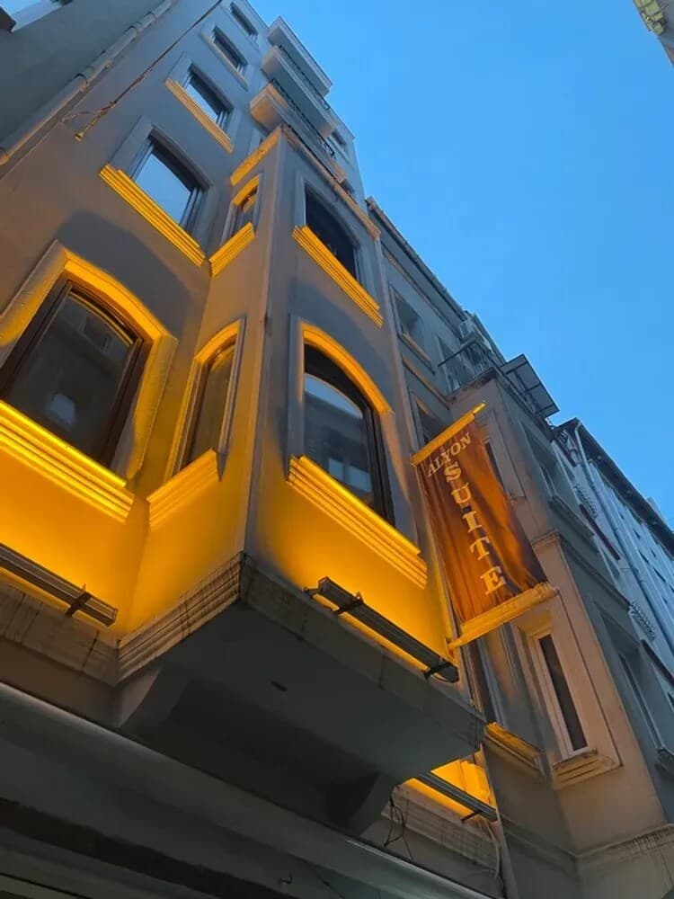 Alyon Suite Hotel