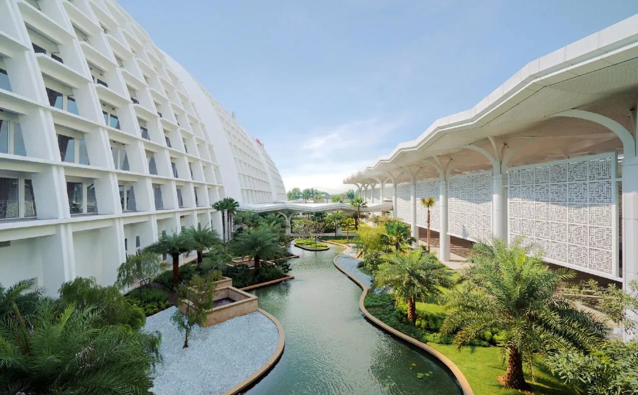 Mövenpick Hotel and Convention Centre KLIA 5