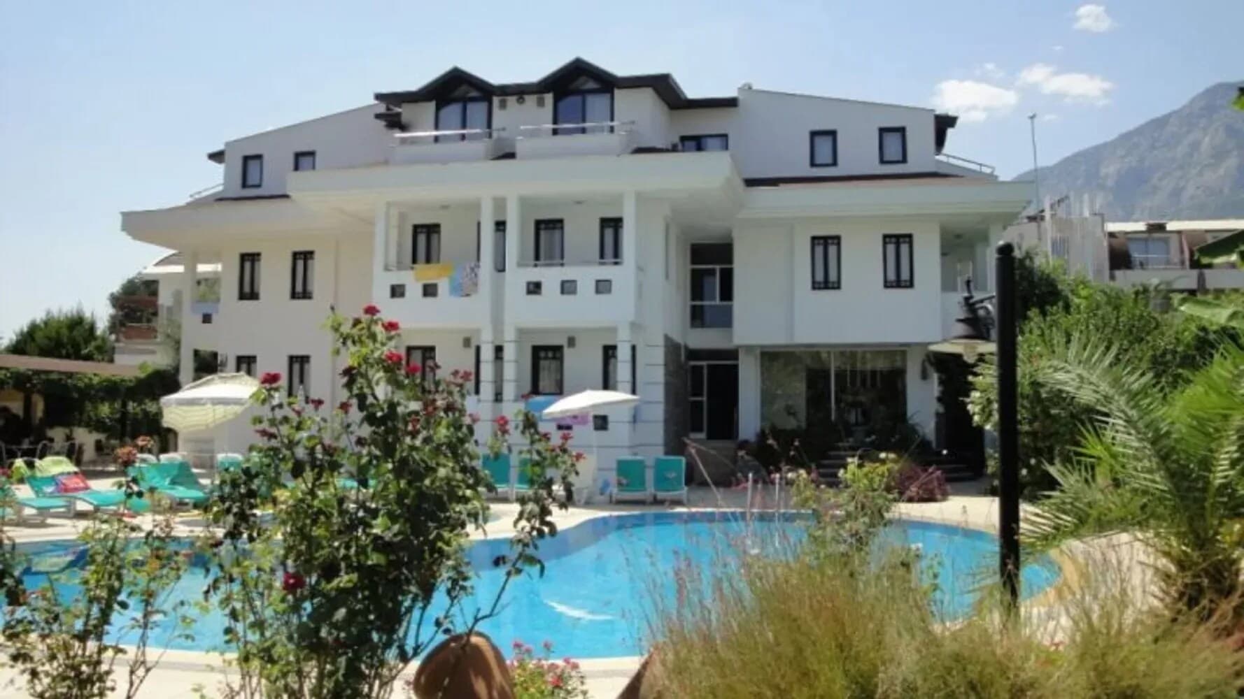 Emily Rose Hotel 5