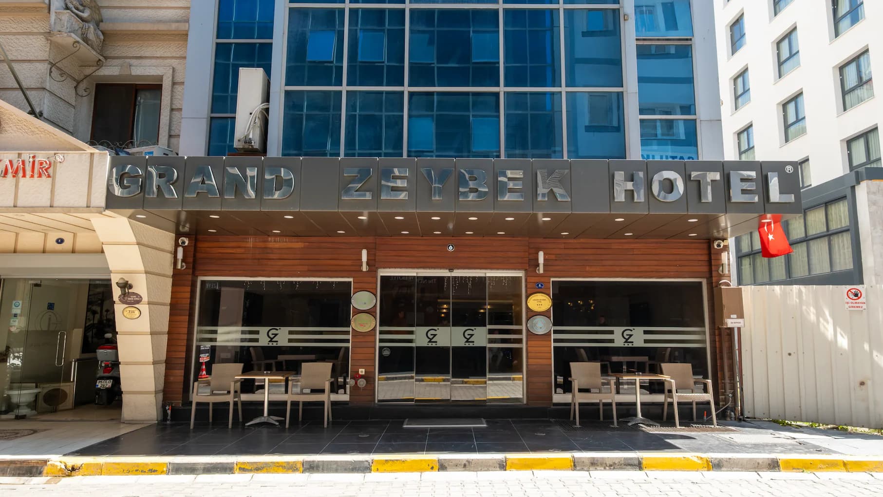 Grand Zeybek