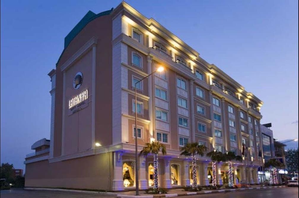 Latanya Palm Hotel 3